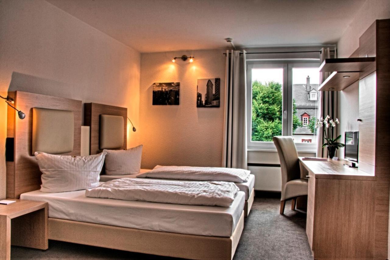 Hotel Bartmanns Haus Dillenburg Exteriör bild